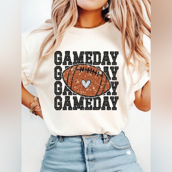 Women's Crew Neck Short Sleeve Football Gameday Season Graphic T-Shirt - Picture 2 of 2